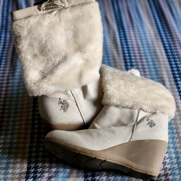 U.S. Polo Assn. Fall Boots - Picture 1 of 4